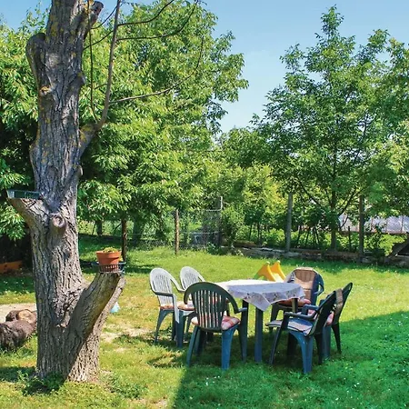 Apartment Nice In W/ Wifi And 3 Bedrooms *